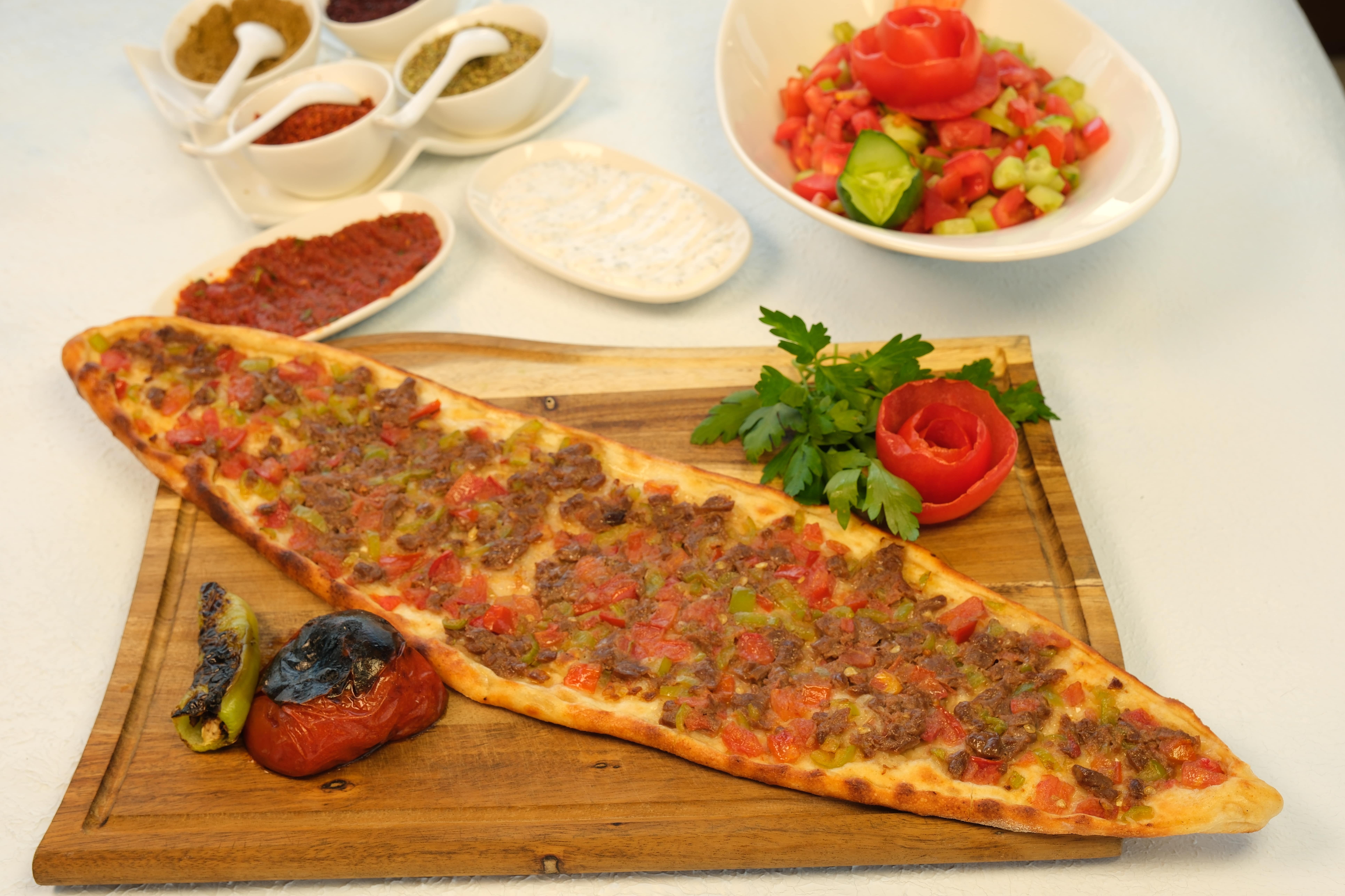 Kuşbaşılı Pide